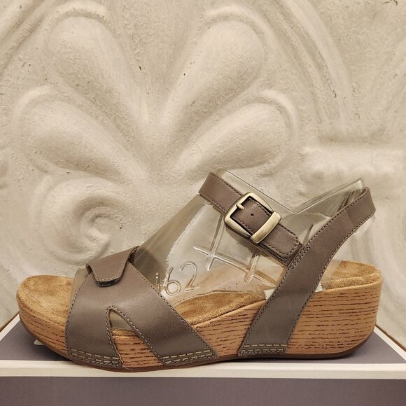Dansko "Laurie" Burnished Calf Leather Wedge sandals. NIB. EU 40/US 9.5-10. - Picture 2 of 9